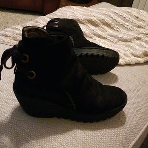 Fly London YAMA, black suede size 39